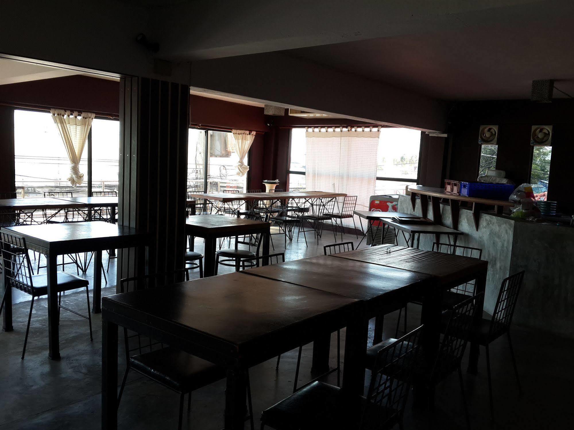 Coffee Island Hotel หน้าทอน ภายนอก รูปภาพ