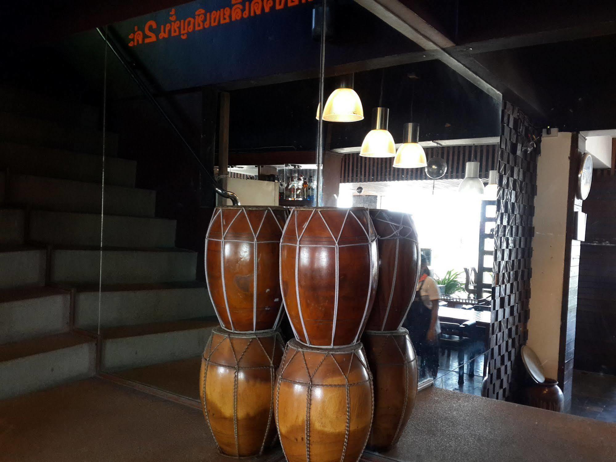 Coffee Island Hotel หน้าทอน ภายนอก รูปภาพ